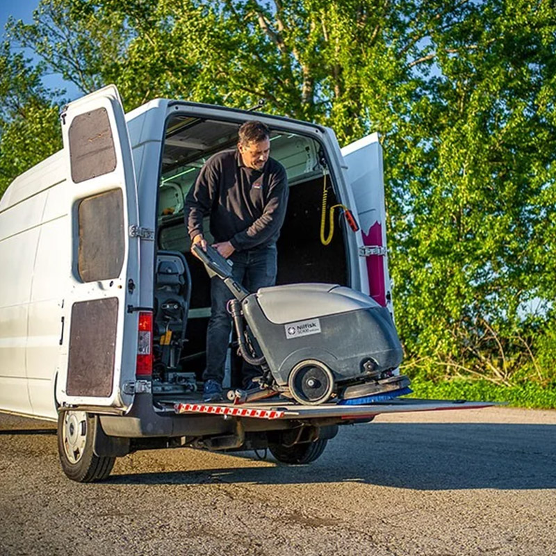 Servis a opravy čistiacich strojov a techniky