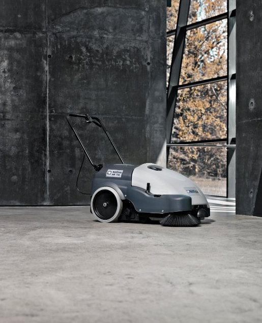 Nilfisk SW 750 - Batériový zametací stroj – Obrázok 2